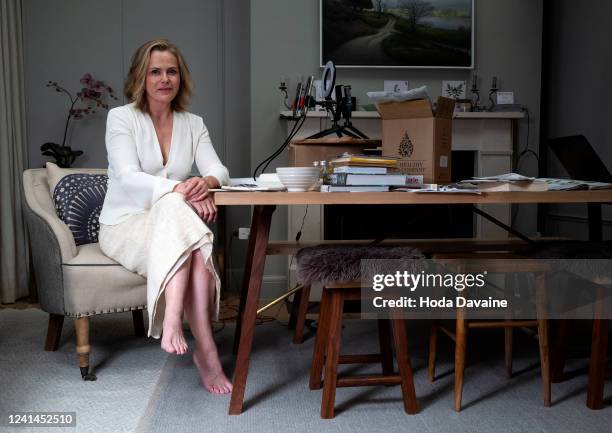 Liz Earle Photos and Premium High Res Pictures - Getty Images