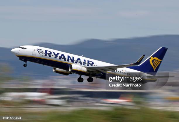 The cabin crew of Ryanair and EasyJet have called nine days of strike at the airports of Barcelona, Malaga and Palma de Mallorca for the next month...