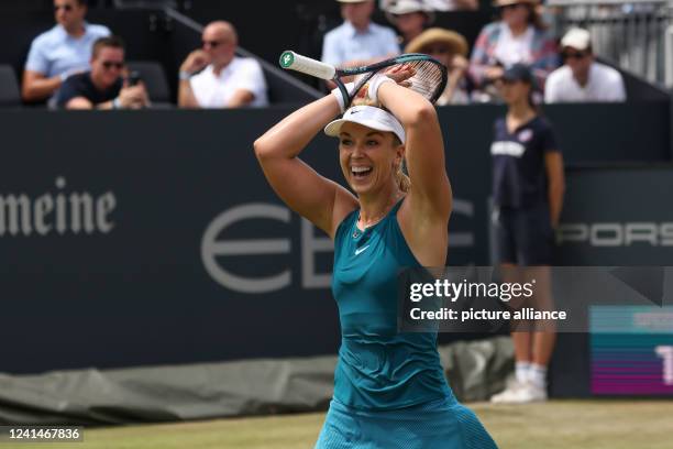 June 2022, Hessen, Bad Homburg: Tennis, WTA Tour, Singles, Women, Round of 16, Minnen - Lisicki : Sabine Lisicki cheers after the end of the match....