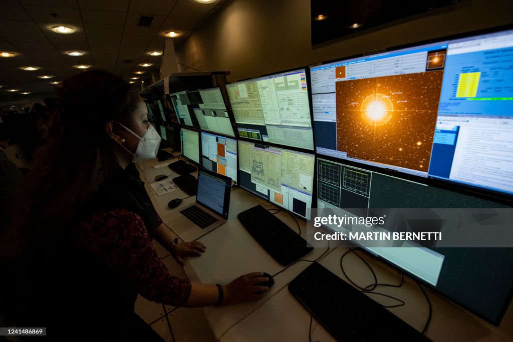 CHILE-ESO-ASTRONOMY-PARANAL-OBSERVATORY-TELESCOPE