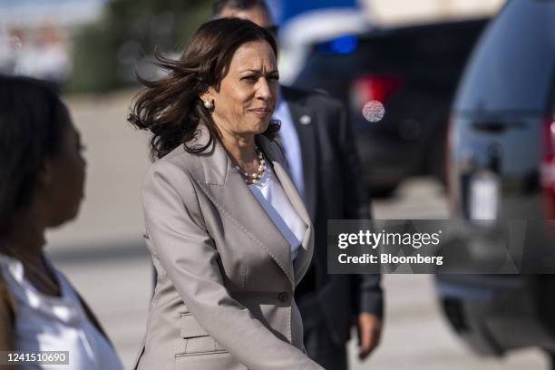 Vice President Kamala Harris boards Air Force Two at the Aurora Municipal Airport in Aurora, Illinois, US, on Friday, June 24, 2022. Harris yesterday...