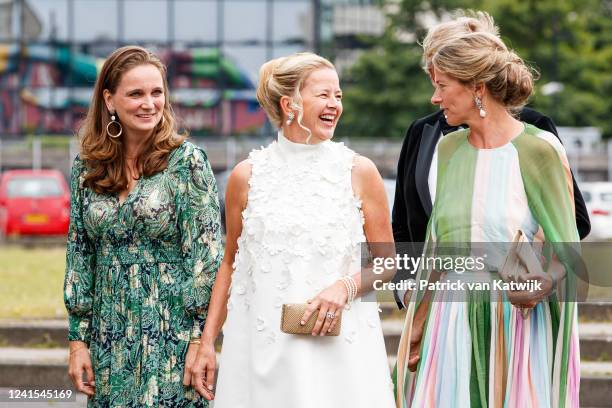 Princess Mabel of The Netherlands with her sisters Eveline and Nicoline at the Amsterdamdiner fundraiser for the AIDS Foundation on June 25, 2022 in...