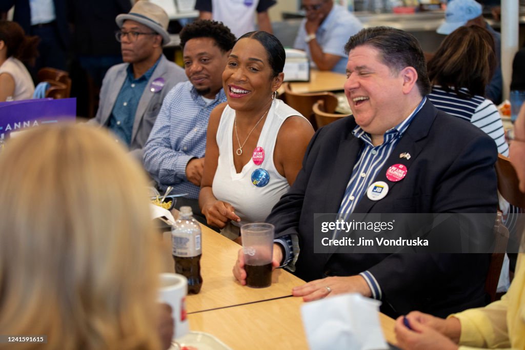 IL Democratic Gubernatorial Candidate Pritzker Campaigns On Primary Day