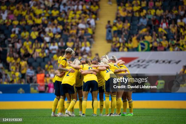 Players of Sweden comes together during the Women's International Friendly match between Sweden and Brazil at Friends Arena on June 28, 2022 in...