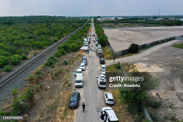 50 migrants found dead in Texas trailer truck 50 migrants found dead in Texas trailer truck