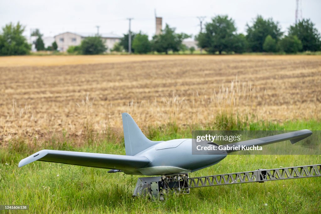 Czech-Made Combat Drones Bought For Ukraine Following Crowdfunding Campaign
