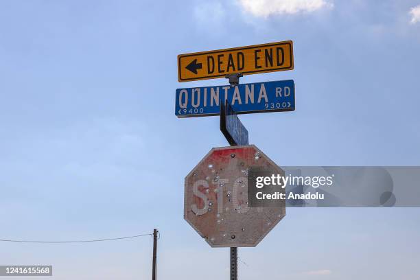 Decatur St Dead End Sign Dead End Street Sign Photos and Premium High Res Pictures - Getty Images
