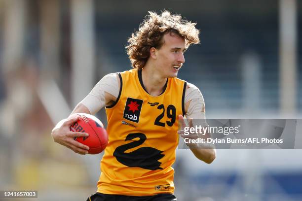 Jedd Busslinger in action during the 2022 NAB AFL National Championships U18 Boys match between Vic Metro and Western Australia at Ikon Park on July...