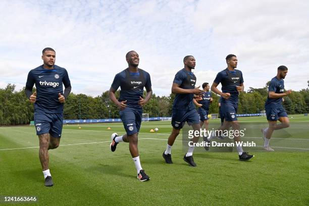 Kenedy, Callum Hudson-Odoi, Dujon Sterling, Levi Colwill and Ruben Loftus-Cheek of Chelsea during a training session at Chelsea Training Ground on...