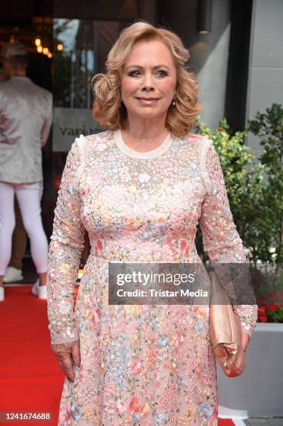 Marijke Amado attends the Goldene Sonne Spezial Award 2022 at GOP Variete-Theater on July 2, 2022 in Essen, Germany.