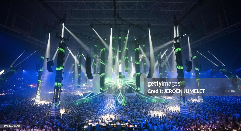 NETHERLANDS-MUSIC-SENSATIONWHITE