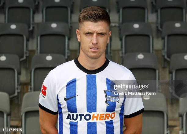 Krzysztof Piatek of Hertha BSC poses during the team presentation at Schenckendorffplatz on July 5, 2022 in Berlin, Germany.