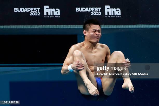 Jian Yang of China competes in the Men's 10m Platform Final on day eight of the Budapest 2022 FINA World Championships at Duna Arena on July 3, 2022...