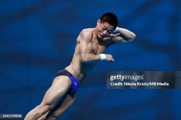 Jian Yang of China competes in the Men's 10m Platform Final on day eight of the Budapest 2022 FINA World Championships at Duna Arena on July 3, 2022...