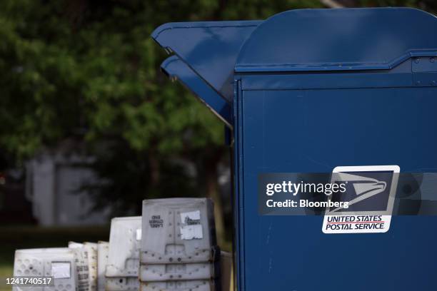 Mail Dropbox 50 Us Postal Drop Box Stock Photos, High-Res Pictures, and Images ...