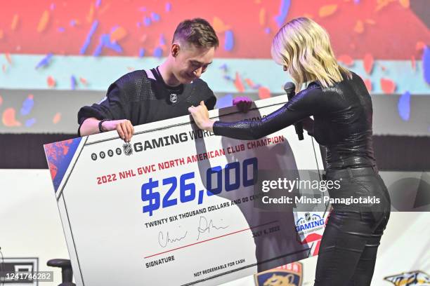 31 Ez Money Photos High Res Pictures Getty Images 31 Ez Money Photos High Res Pictures Getty Images