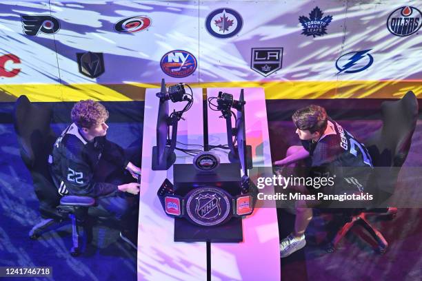 Mathew Geimer 89 Geim Stock Photos, High-Res Pictures, and Images - Getty Images