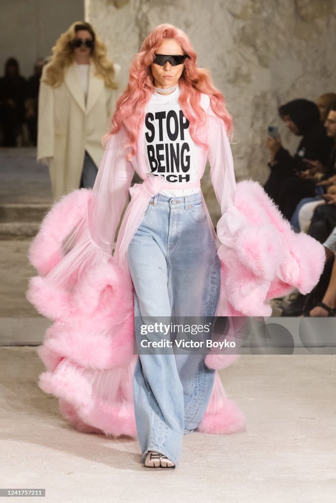 Vetements : Runway - Paris Fashion Week - Haute Couture Fall Winter 2022 2023
