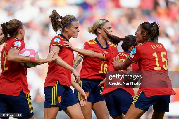 Irene Paredes of Spain celebrates after scoring her sides first goal during the UEFA Women's Euro England 2022 group B match between Spain and...