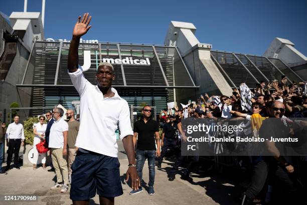 Paul Pogba arrives for medical tests at Jmedical on July 9, 2022 in Turin, Italy.