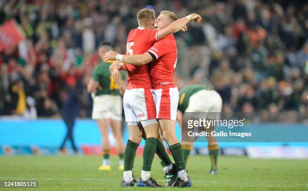 Tommy Reffell and Liam Williams of Wales celebrating their victory during the 2nd Castle Lager Incoming Series test match between South Africa and...