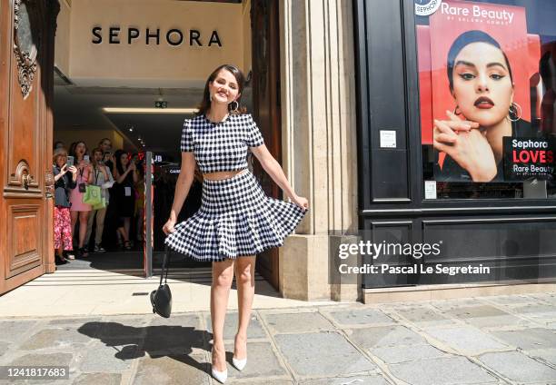 Selena Gomez outside Sephora on July 8, 2022 in Paris, France.