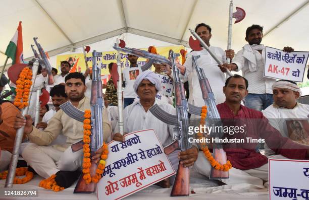 Thousands of people from 36 fraternities under the leadership of Naveen Jaihind protest against the brutal killings of Kashmiri Hindus, Pandits,...