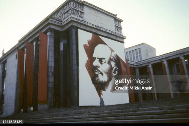 396 Lenin Banner Stock Photos, High-Res Pictures, and Images - Getty Images