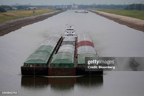 The towboat Roberta Tabor pushes barges up the Mississippi River in Granite City, Illinois, US, on Friday, July 9, 2022. Shipments along the...