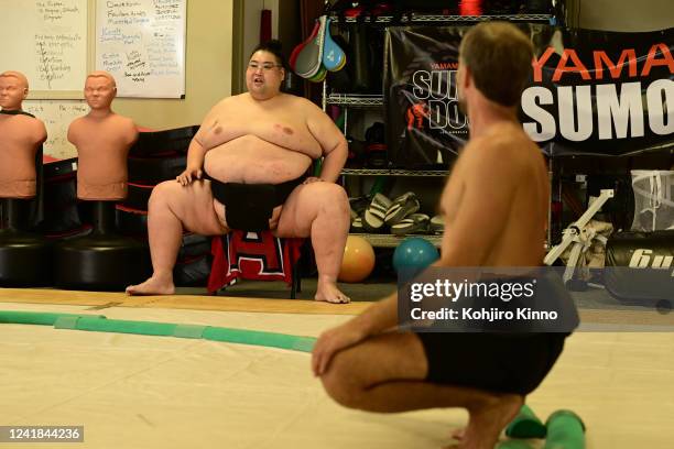 Yamamoto Ryuichi 106 Sumo Dojo Stock Photos, High-Res Pictures, and Images - Getty Images