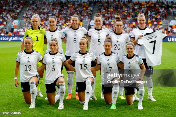 Team photo of Germany prior to the UEFA Women's Euro England 2022 group B match between Germany and Spain at Brentford Community Stadium on July 12,...