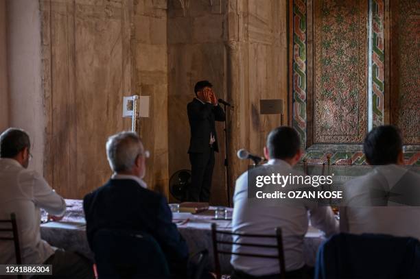 Ezan Photos and Premium High Res Pictures - Getty Images