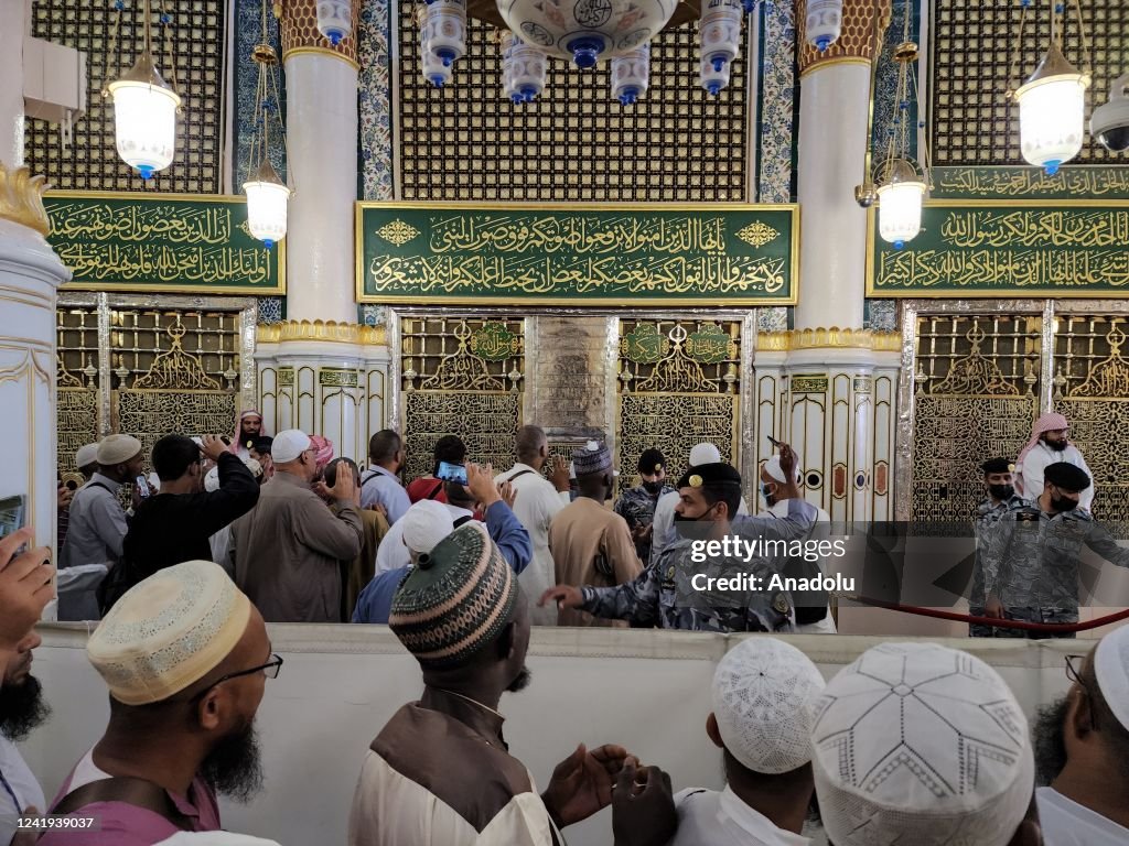Muslim pilgrims in Medina