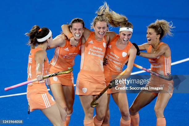 Felice Albers of Holland Women celebrates 3-0 with Eva de Goede of Holland Women, Freeke Moes of Holland Women, Yibbi Jansen of Holland Women, Maria...