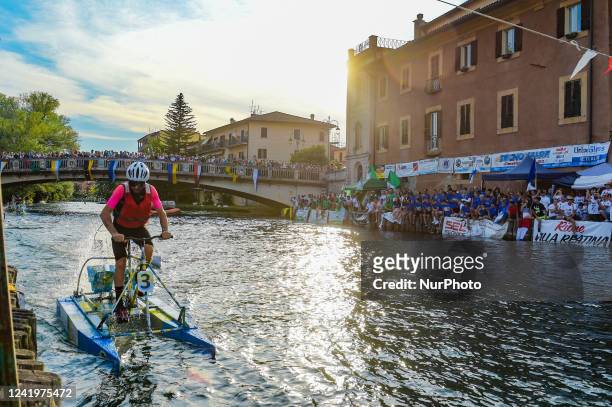 The Bicicletta Fiumarola, is a bicycle with propellers to navigate the River Velino in Rieti. The Rioni start in ranking order, and compete along the...