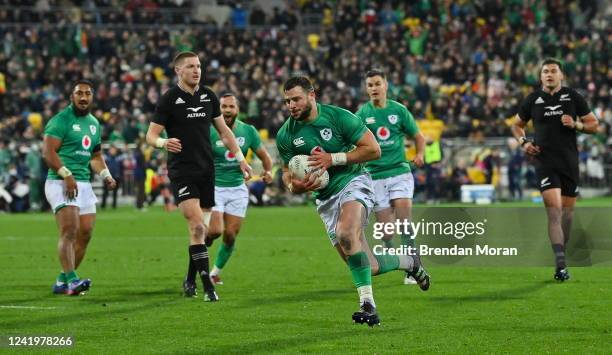 Wellington , New Zealand - 16 July 2022; Robbie Henshaw of Ireland runs in to score his side's third try during the Steinlager Series match between...