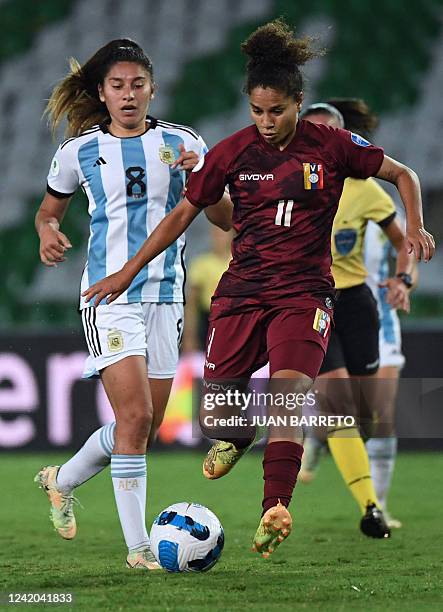 70 Oriana Altuve Photos & High Res Pictures Getty Images