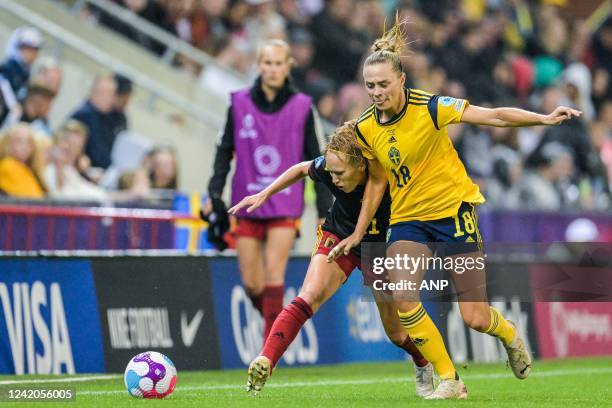 Janice Cayman of Belgium women, Fridolina Rolfo of Sweden women during the women's quarterfinal match between Sweden and Belgium on July 21, 2022 in...