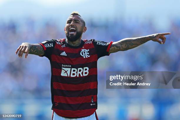 Arturo Vidal of Flamengo reacts during a match between Avai and Flamengo as part of Brasileirao 2022 at Estadio da Ressacada on July 24, 2022 in...