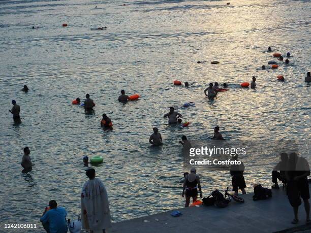 Large number of citizens bathe in the Yangtze River, Yichang City, Hubei Province, China, on July 25, 2022.