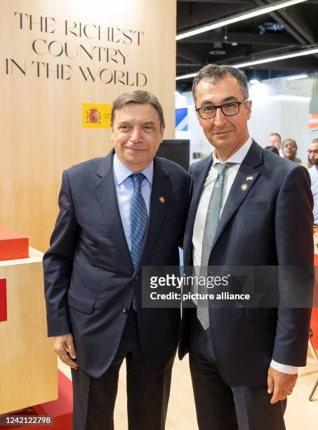 July 2022, Bavaria, Nuremberg: German Agriculture Minister Cem Özdemir and Luis Planas Puchades, Minister of Food, Agriculture and Fisheries of...