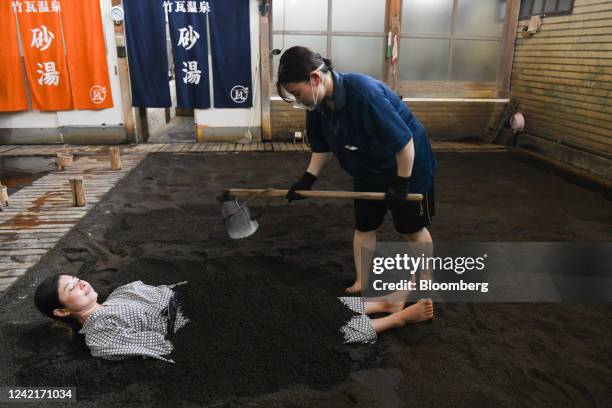 Sand Racking Japan 52 Japan Hot Spring Sand Stock Photos, High-Res Pictures, and Images ...