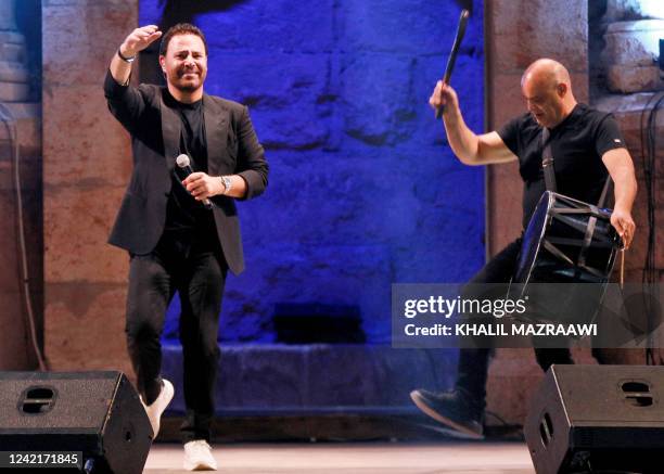 Assi Al Rack Assi Hallani Photos and Premium High Res Pictures - Getty Images