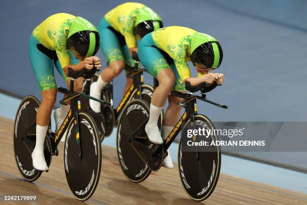 Team Australia compete against team New Zealand in the women's 4000m team pursuit final for the gold medal on day one of the Commonwealth Games, at...