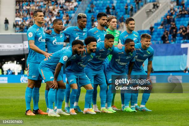 Dejan Lovren, Wilmar Barrios, Mateo Cassierra, Rodrigao, Daniil Odoevskiy, Aleksei Sutormin; bottom row: Wendel, Claudinho, Douglas Santos, Malcom,...