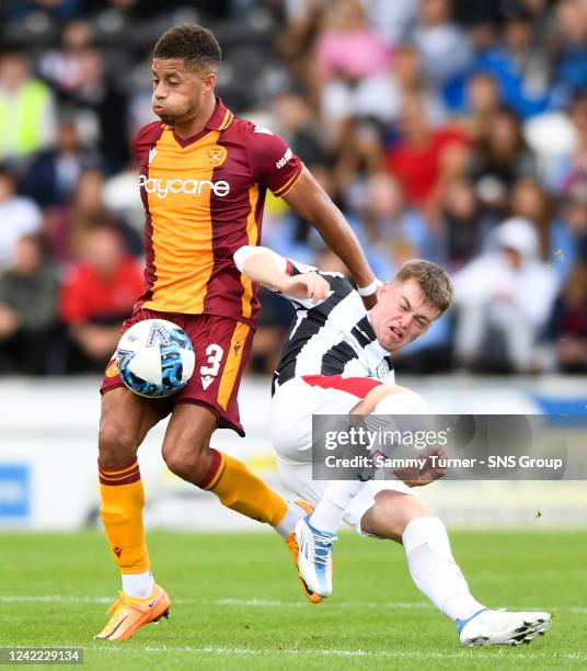 Motherwell's Jake Caroll in action during a cinch Premiership match between St. Mirren and Motherwell at the SMiSA Stadium, on July 31 in Paisley,...