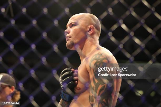 Anthony Smith prepares to fight Magomed Ankalaev in their Light Heavyweight bout during the UFC 277 event at American Airlines Center on July 30 in...