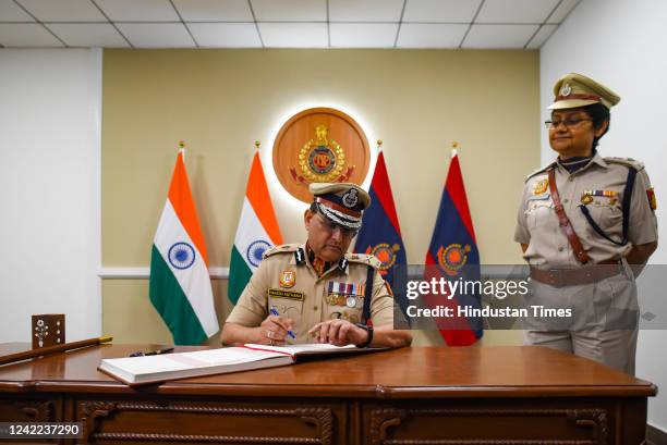 Police Commissioner Rakesh Asthana signs off from his duty at Police headquarters, on July 31, 2022 in New Delhi, India. The Centre appointed the...