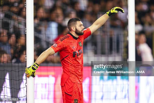 Maxime Crepeau of Los Angeles Football Club during the Major League Soccer match between Los Angeles Football Club and Seattle Sounders FC at Banc of...