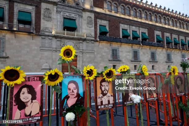 Relatives, friends and activists remember Alejandra Negrete, Nadia Vera, Yesenia Quiroz, Mile Martin and Ruben Espinosa, after 7 years of impunity...